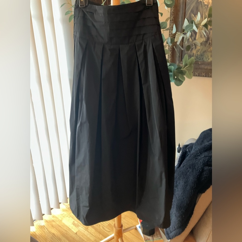 Flo Alteri black full length skirt. M